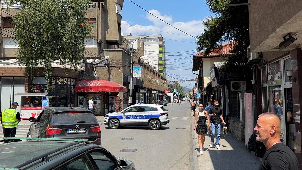 dojava o bombi u centru grada (5).jpg