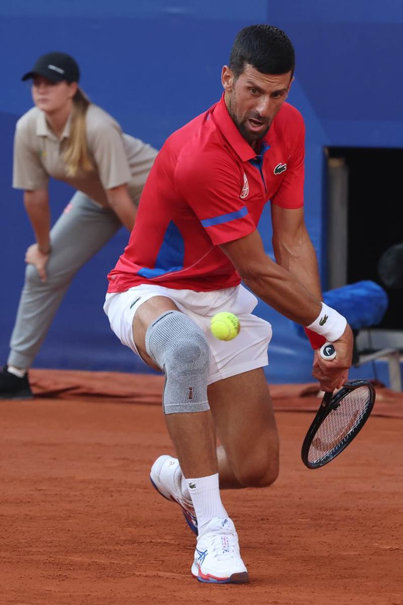 Novakov navijač izbačen sa meča, svađao se sa Amanovićem