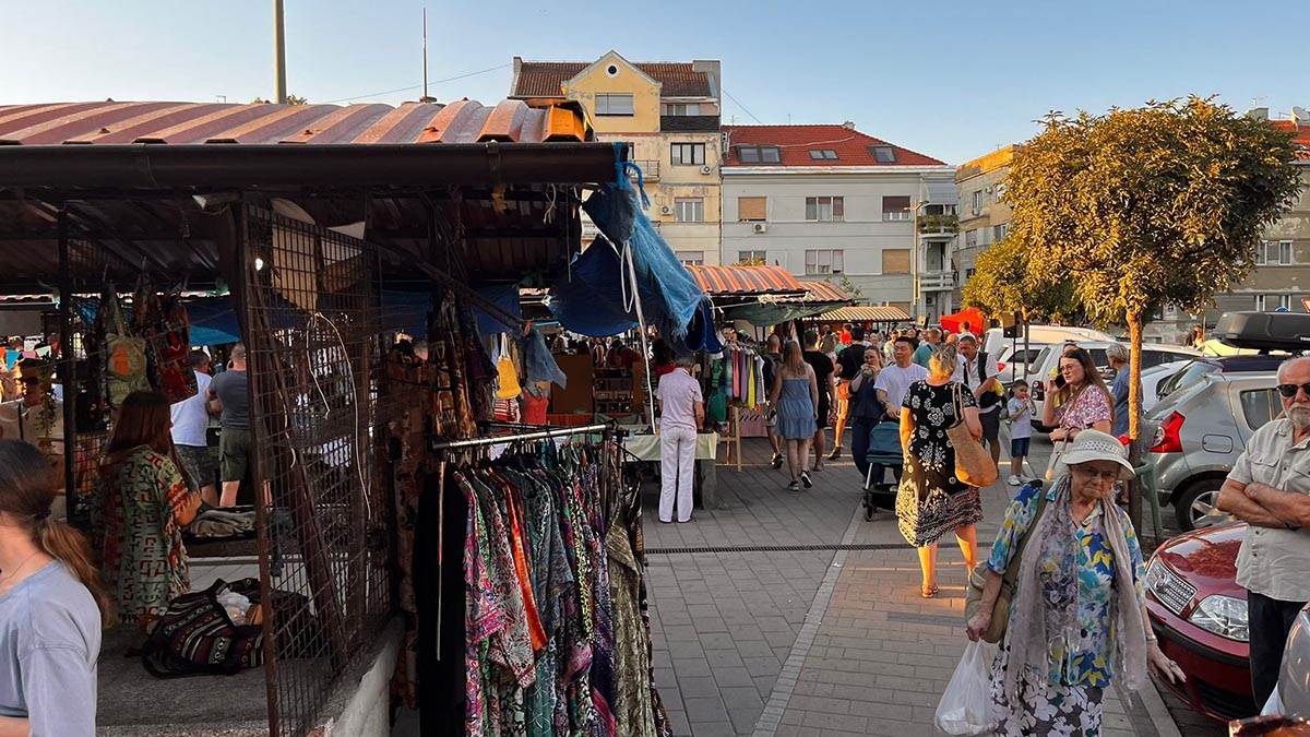 Novosadski noćni bazar, Novi Sad (9).jpg