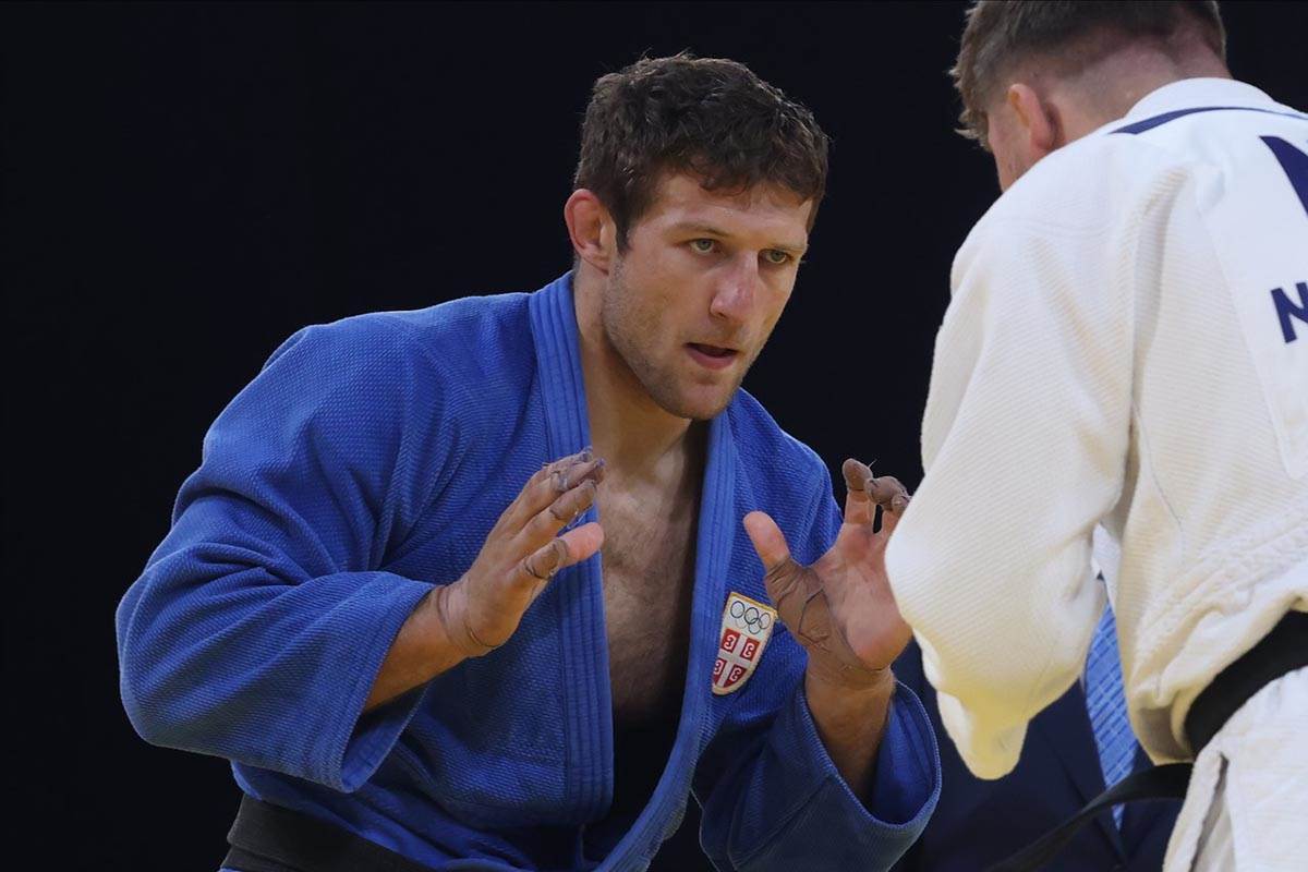 Nemanja Majdov (10).jpg