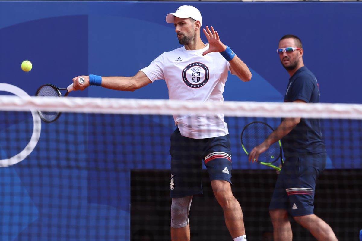 trening Novak pred finale (8).jpg