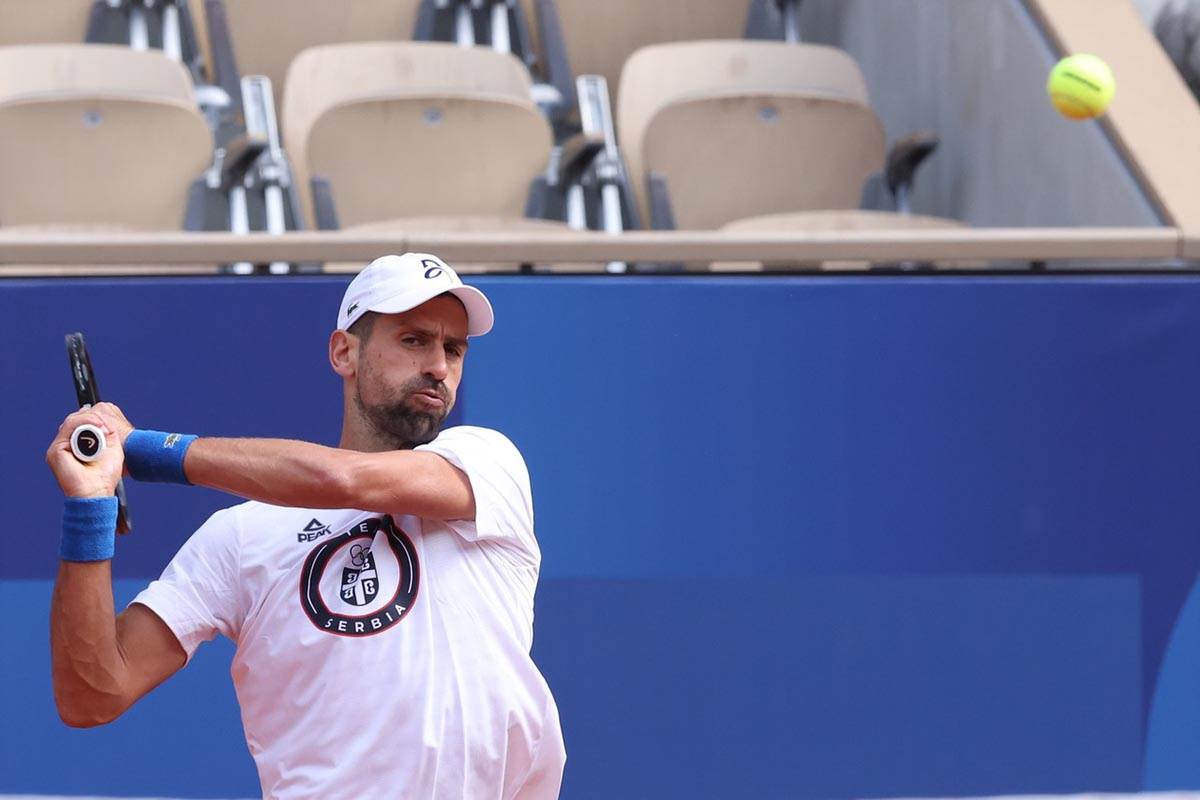 trening Novak pred finale (12).jpg