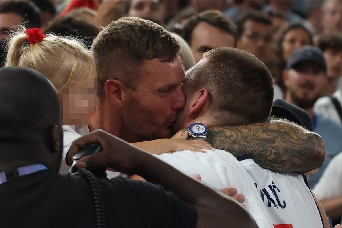 Slavlje košarkaša Srbija Australija-6.jpg