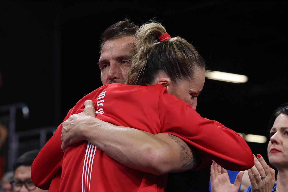 Suze srpskih odbojkašica-9.jpg