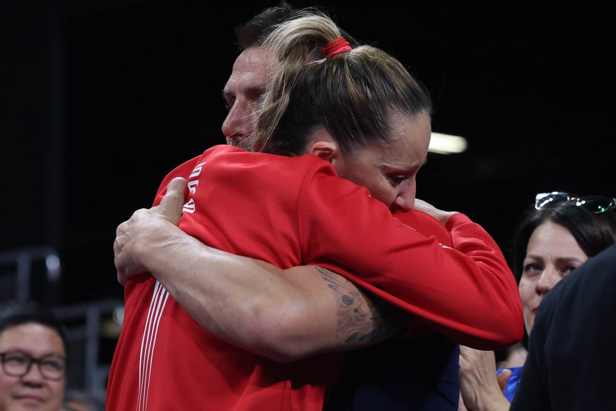 Suze srpskih odbojkašica-6.jpg