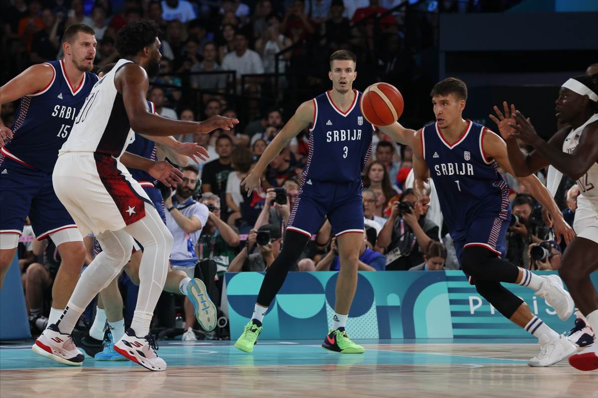 Srbija USA Košarka-5.jpg