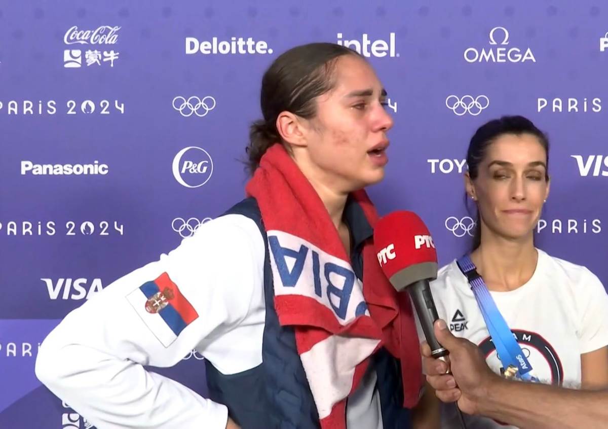 Aleksandra Perišić plače-4.jpg