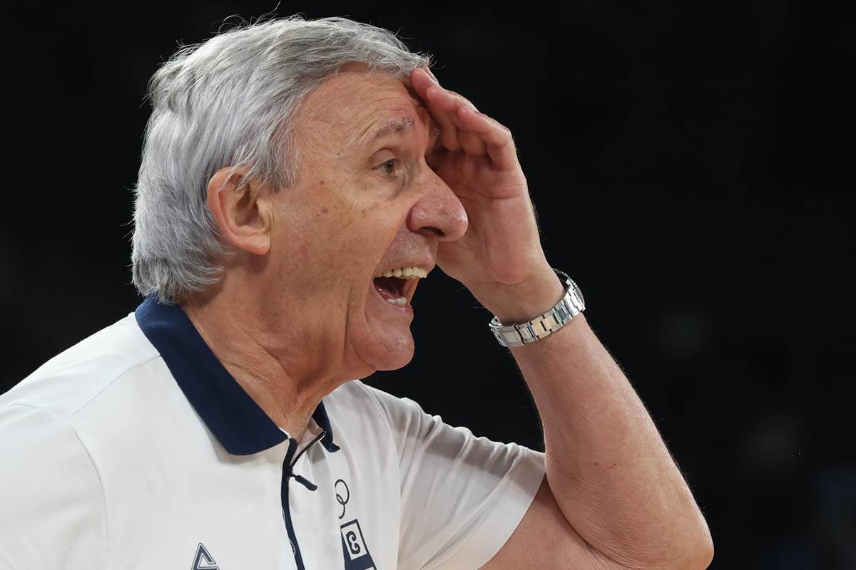 Srbija - Nemačka basket OI (14).jpg