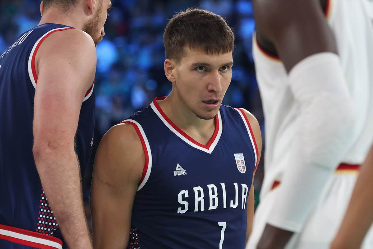 Srbija - Nemačka basket OI (14).jpg