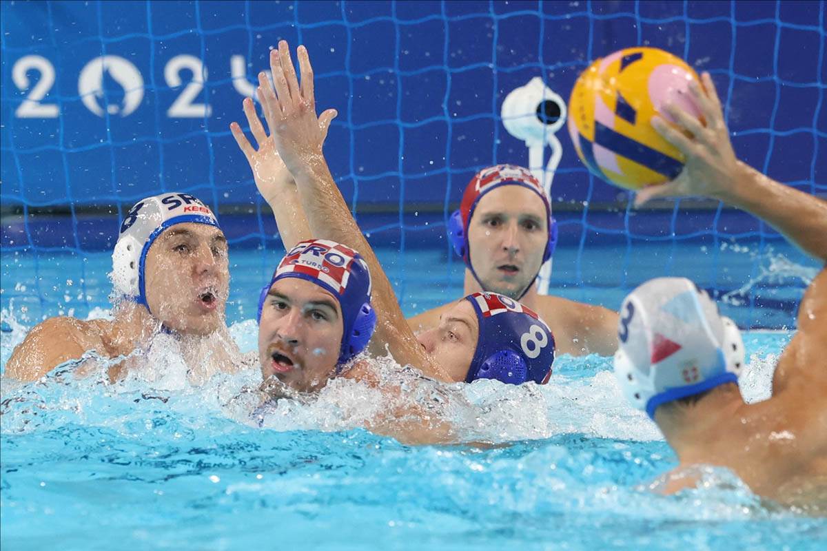 Hrvatska i Srbija igraju pre finala, Tucak ribao igrače