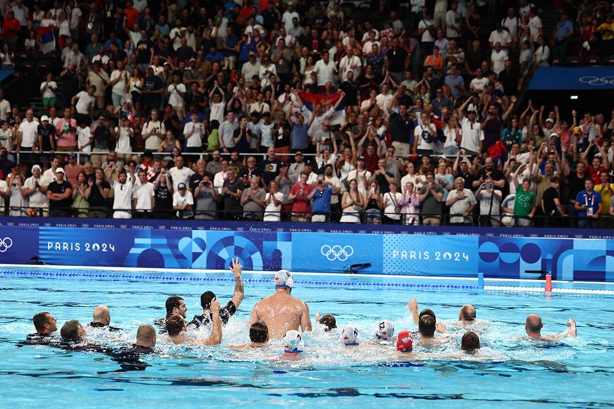 slavlje vaterpolista srbije protiv hrvatske (1).jpg