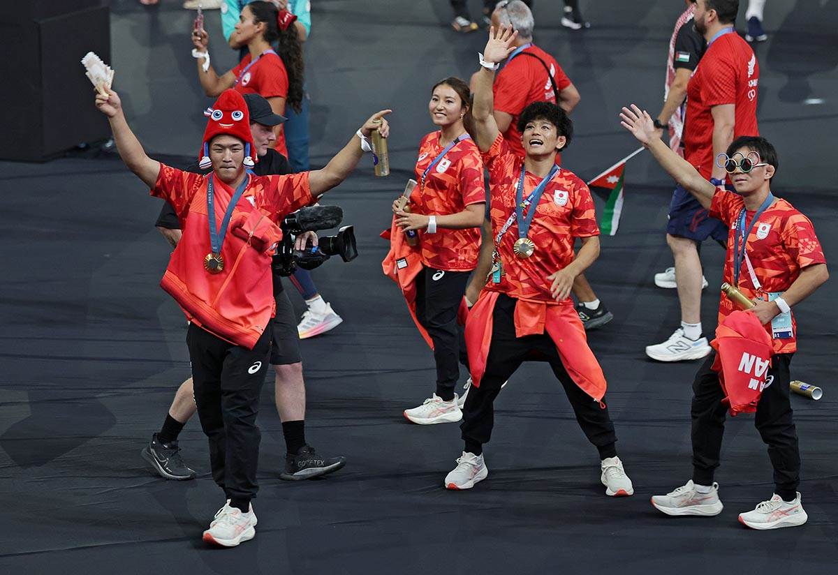 Ceremonija zatvaranja Olimpijskih igara (12).jpg