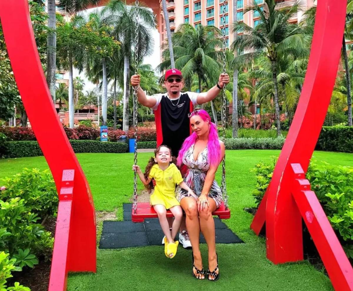 Koko Ostin sa Ajs Tijem.jpeg