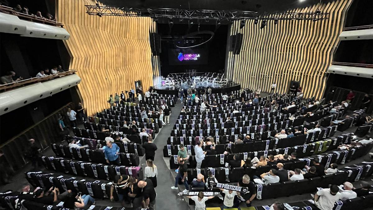 KK Partizan predstavljanje igrača crno-bela simfonija