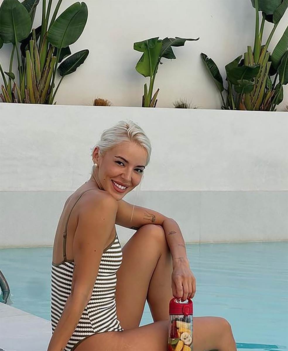 Jovana Jocić na svadbi Borisa Stamenkovića