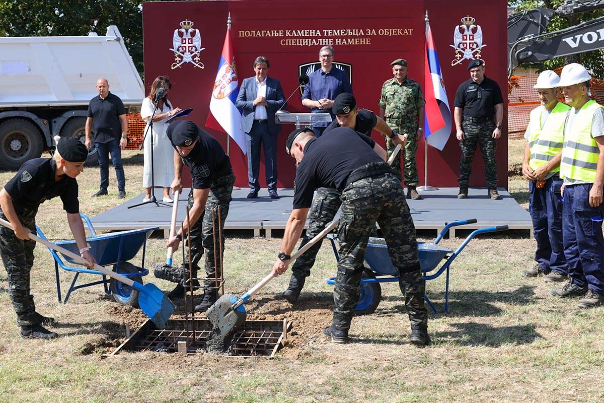 Polaganje kamena temeljca za objekat specijalne namene, jedinice Kobre (9).jpg