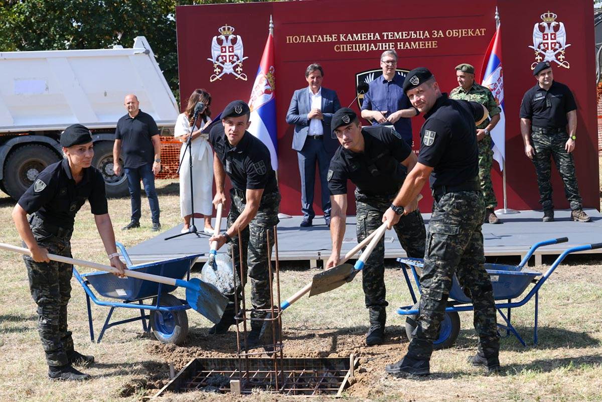 Polaganje kamena temeljca za objekat specijalne namene, jedinice Kobre (39).jpg