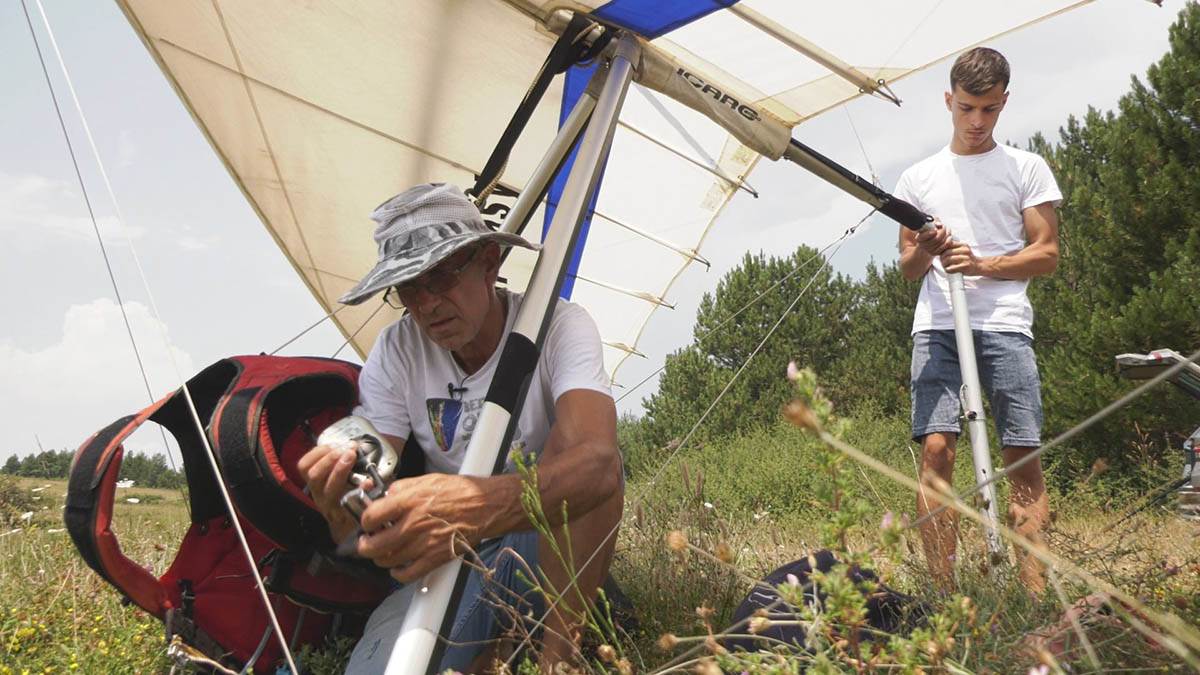 Esad je jedan od retkih zmajara u Srbiji (6).jpg