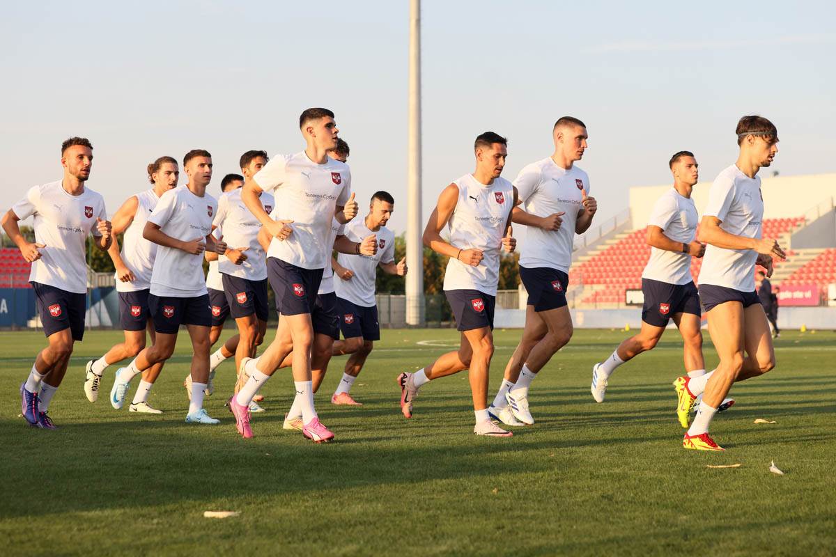 Fudbal, Srbija, trening (27).jpg