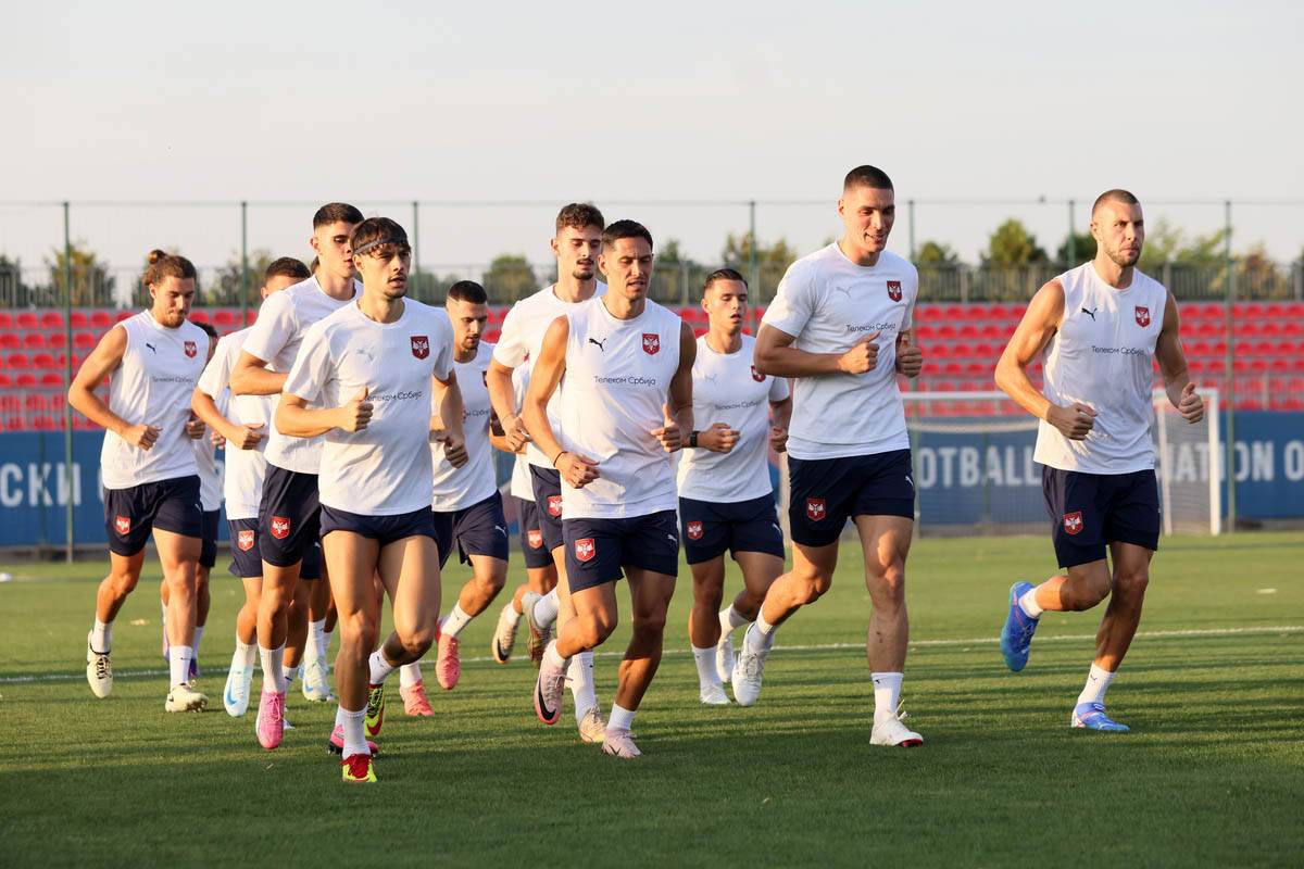 Fudbal, Srbija, trening (31).jpg