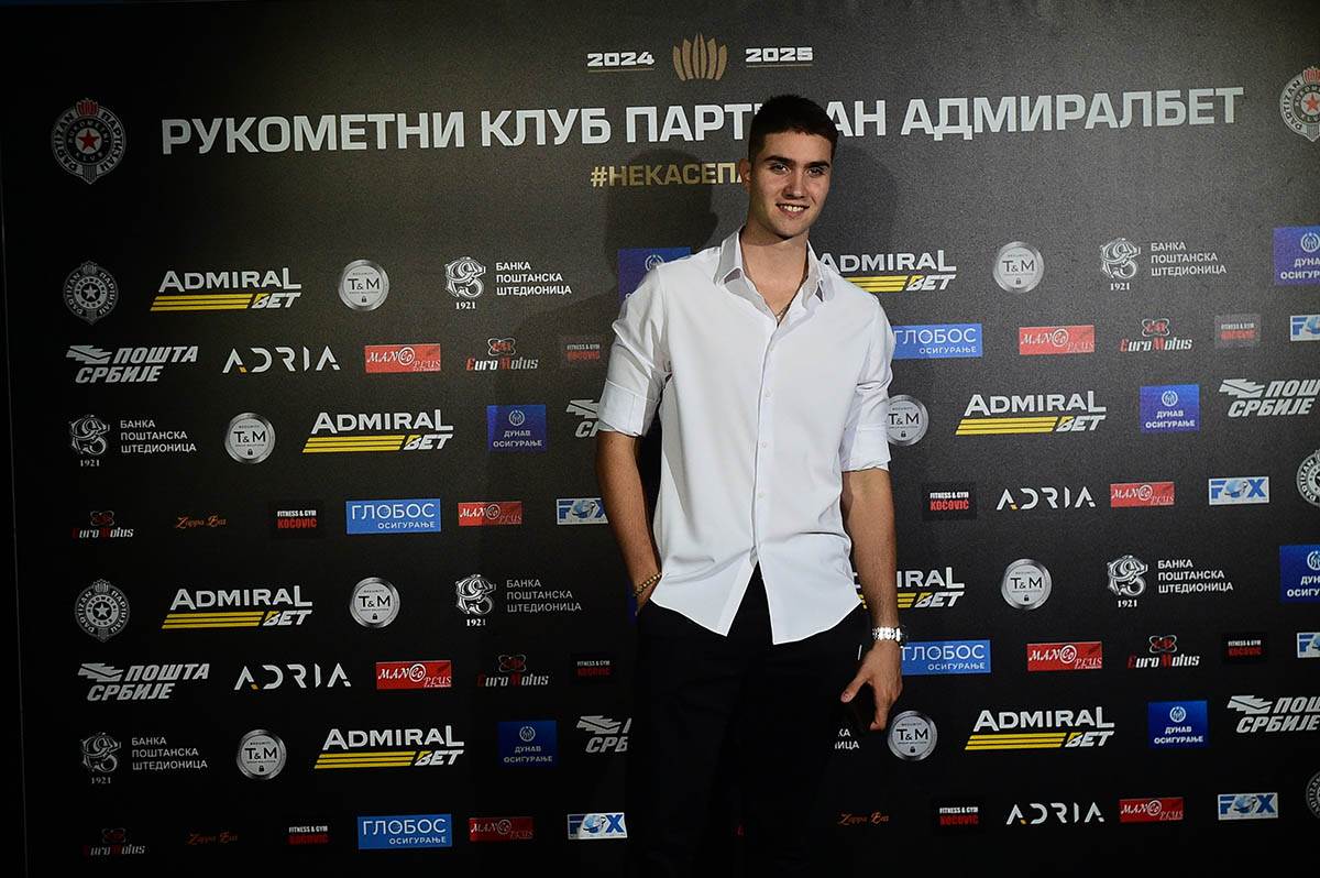 RK Partizan, Promocija tima za sezonu  (27).jpg