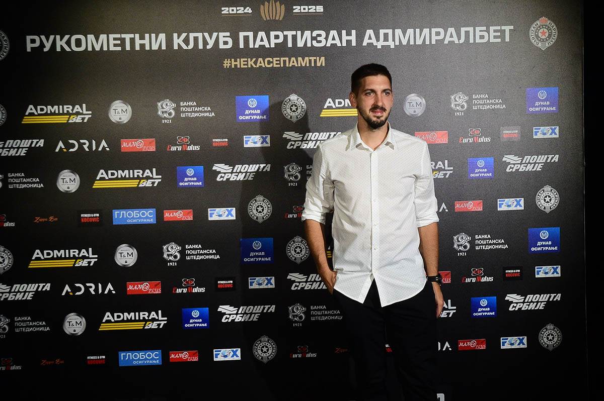 RK Partizan, Promocija tima za sezonu  (39).jpg