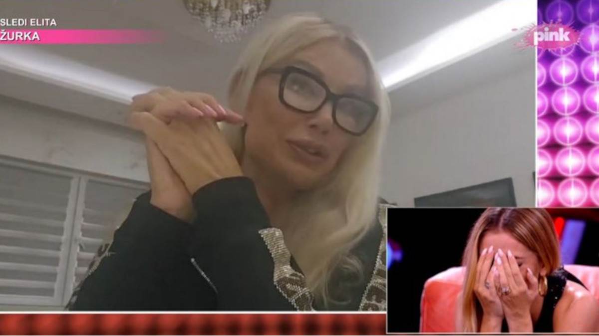 Tea Tairović i majka.jpg