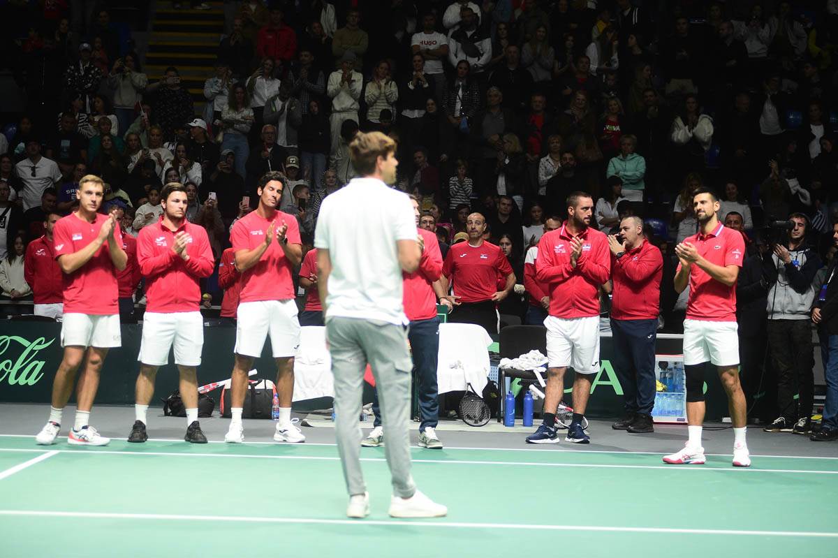 Novak Đoković se zahvalio publici i Hamadu Međedoviću