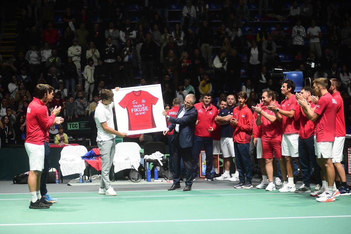 Novak Đoković se zahvalio publici i Hamadu Međedoviću