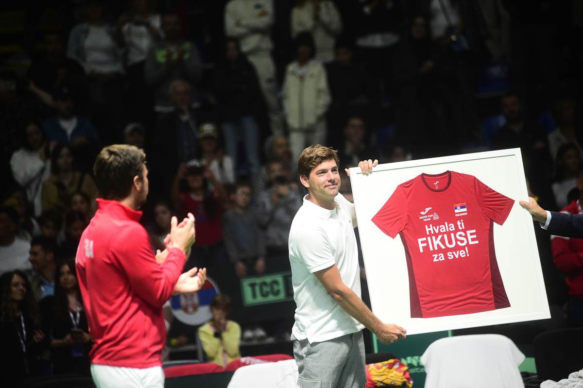Novak Đoković se zahvalio publici i Hamadu Međedoviću