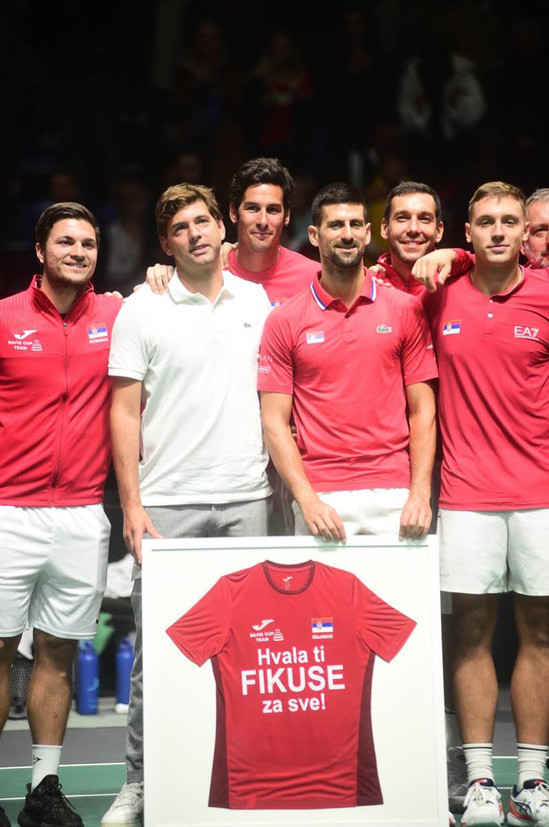 Novak Đoković se zahvalio publici i Hamadu Međedoviću