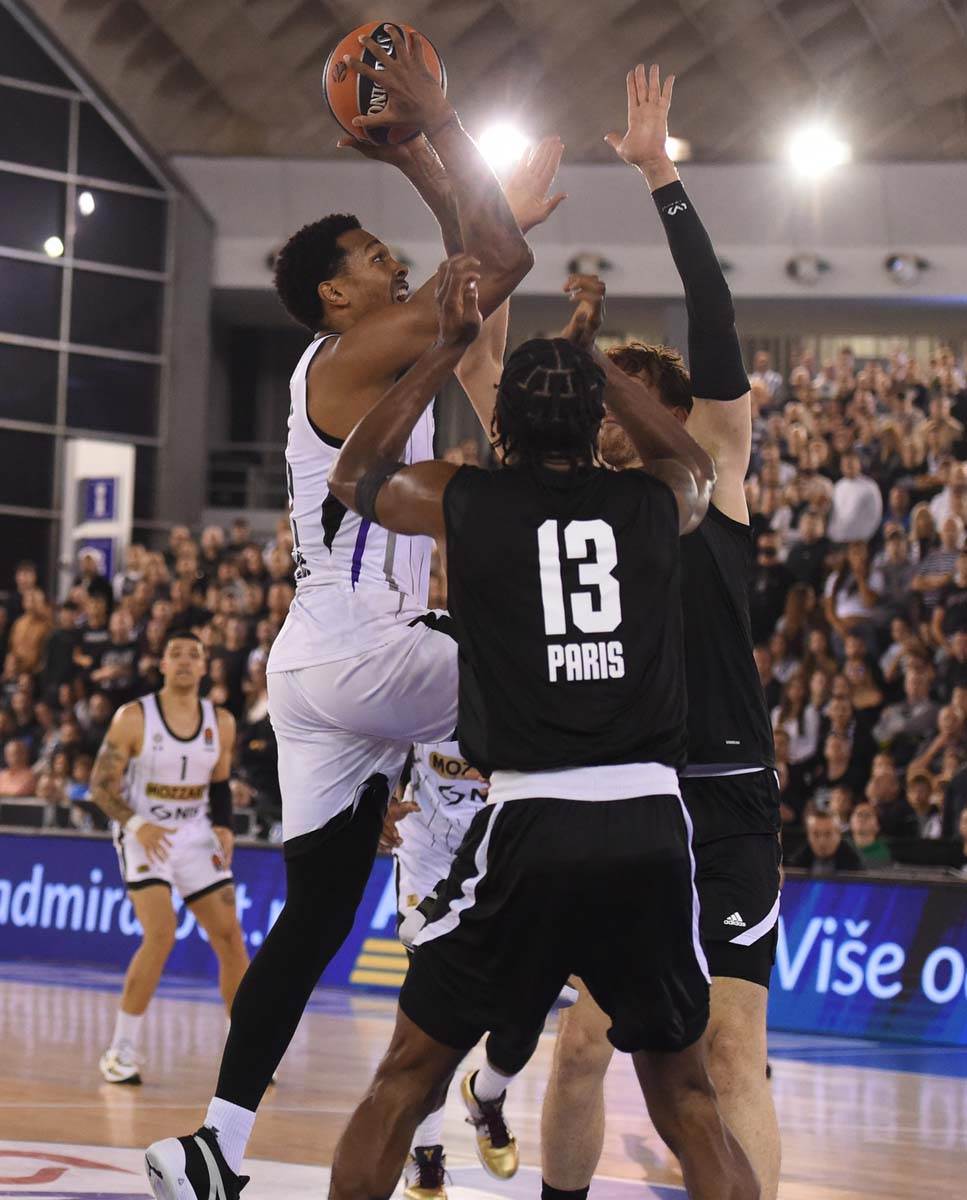 PARTIZAN_vs_PARIS_55.jpg
