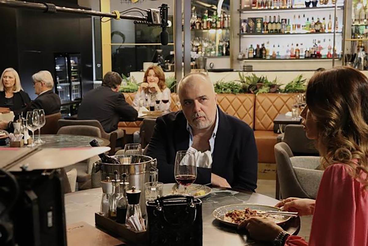 Nikola Kojo kao Miša