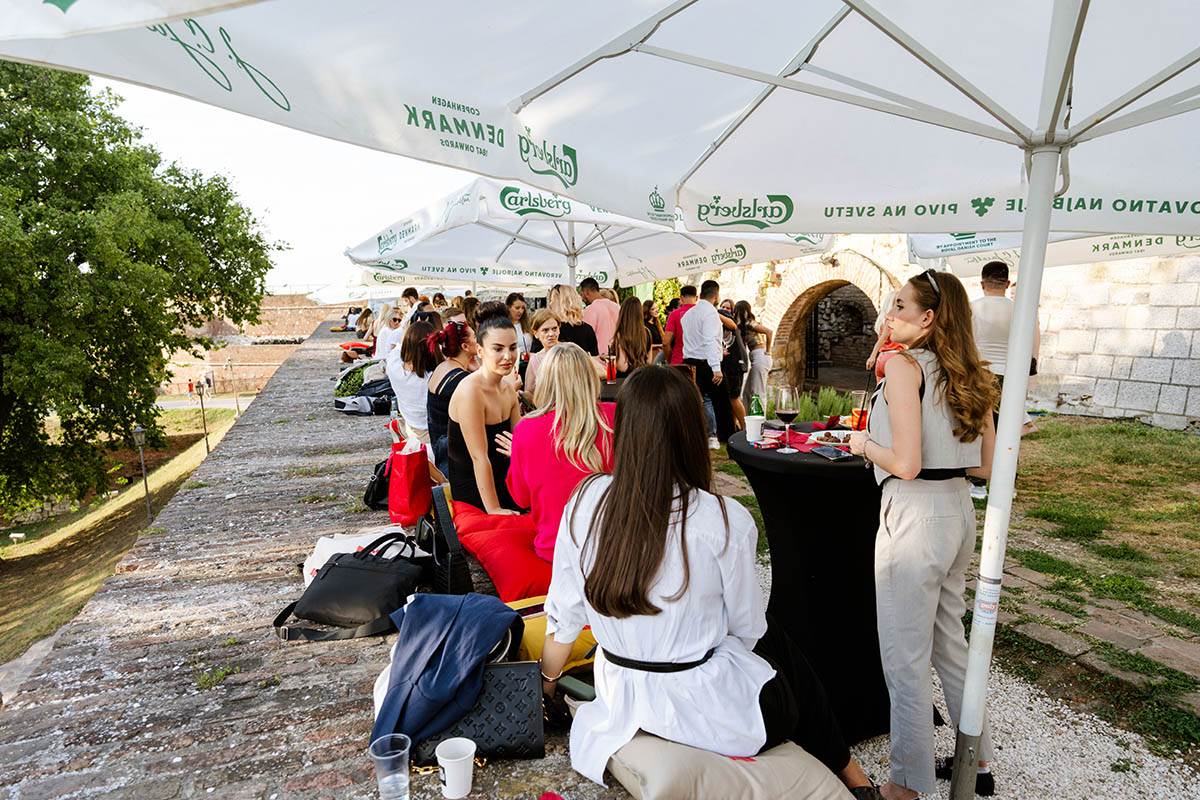 mondo take a break (1).jpg