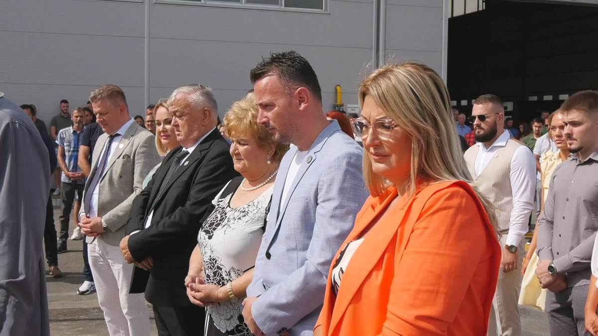 Novičići iz Čačka prešli dugačak ali uspešan put i postali lideri u biznisu-5.jpg