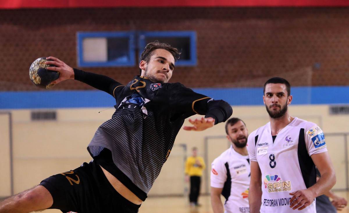 Ivan Micić (1).jpg