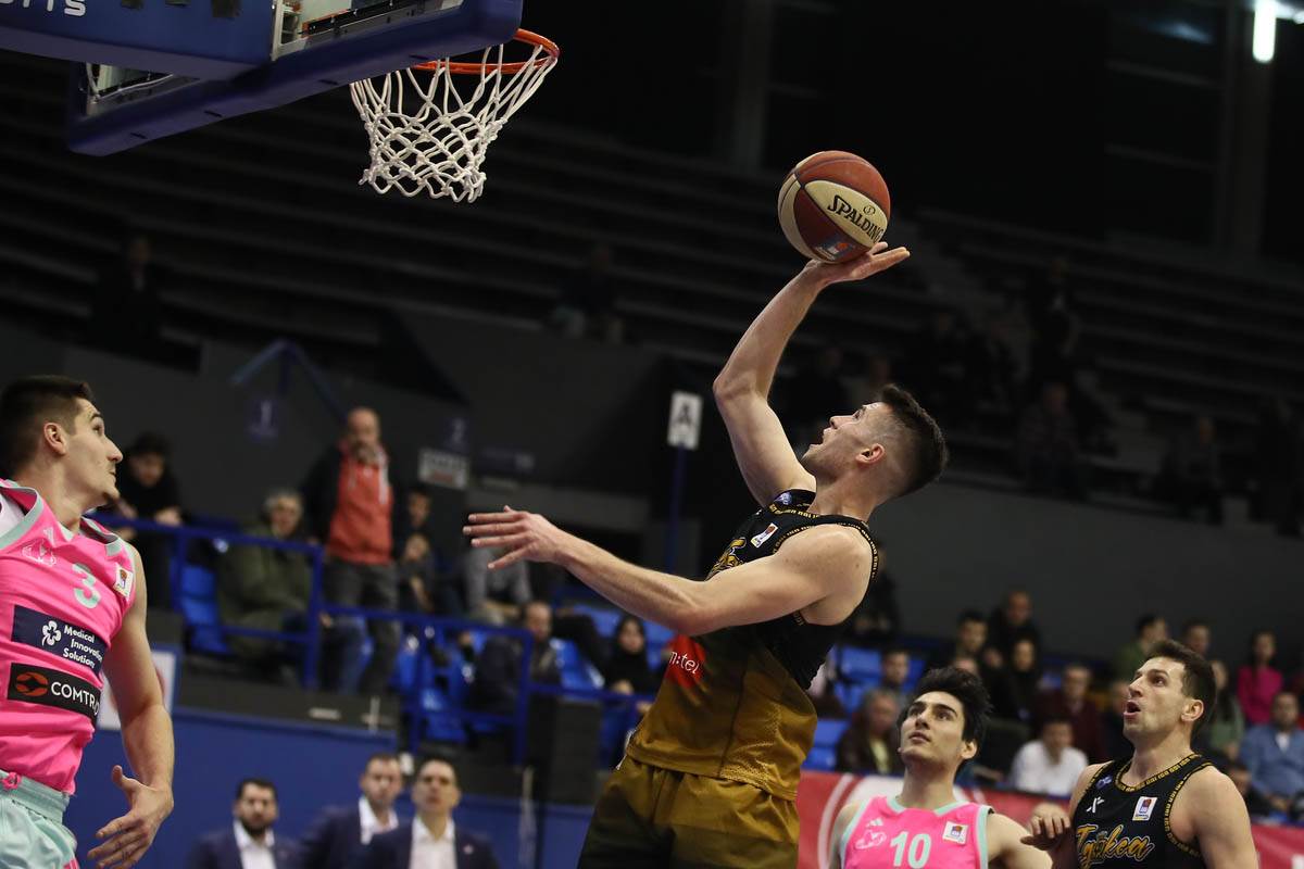 Mario Nakić (3).jpg