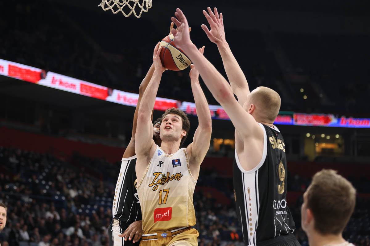 Mario Nakić (8).jpg