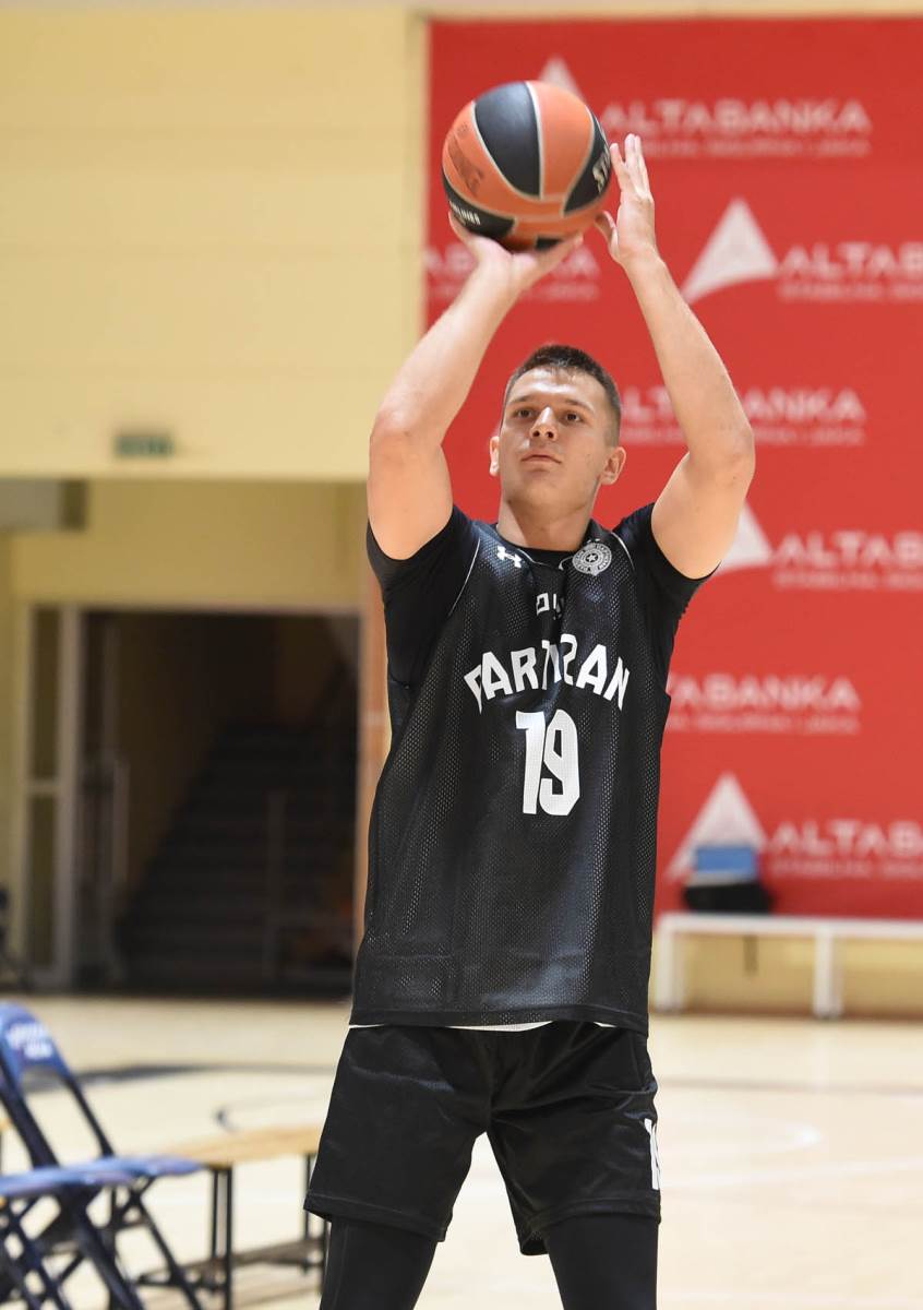 Arijan Lakić (7).jpg