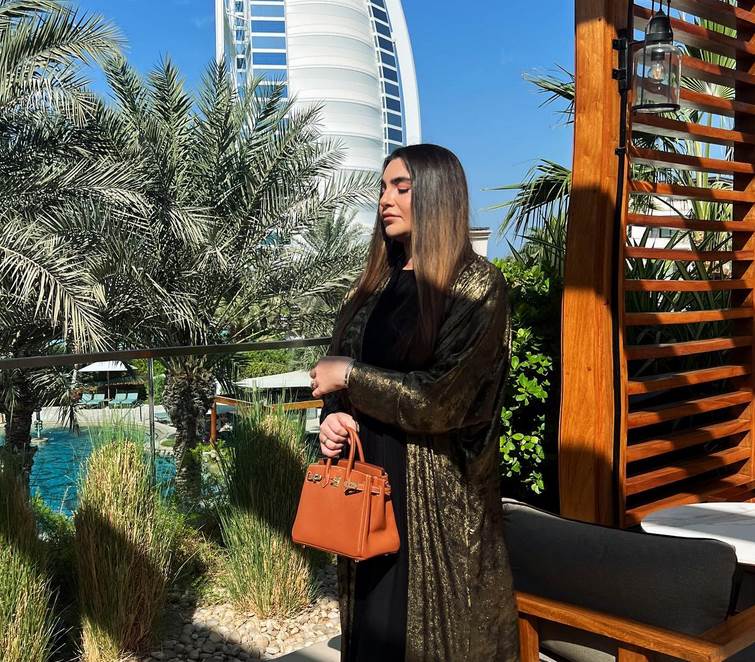 Influenserka iz Dubaija dobila od muža ostrvo da može da se kupa u bikiniju
