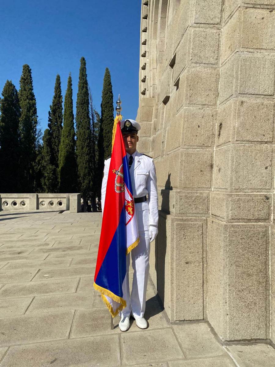 Deda Đorđe dobija bistu na Zejtinliku ceremonija uživo