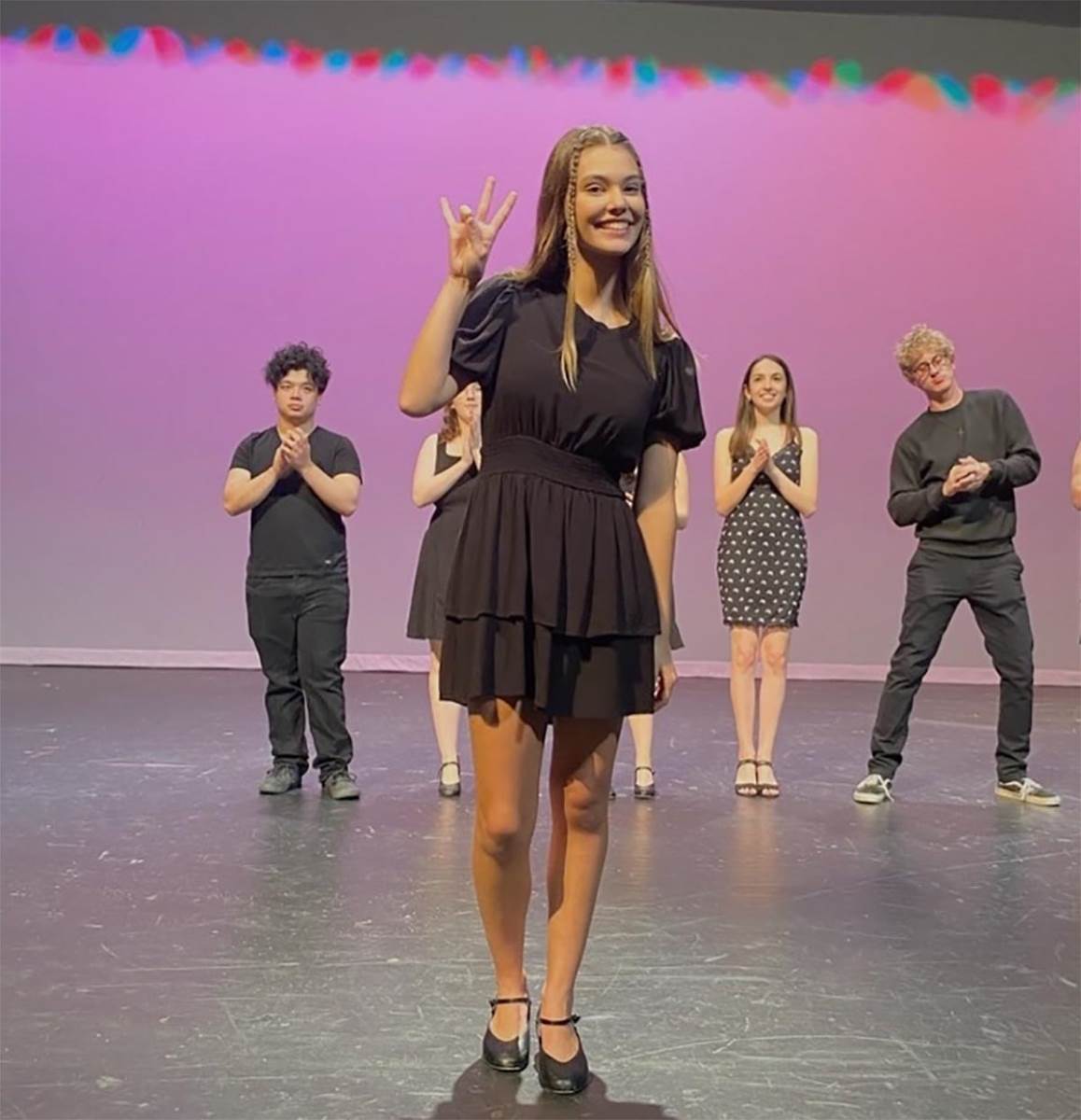 Laneja Grejs (5).jpg