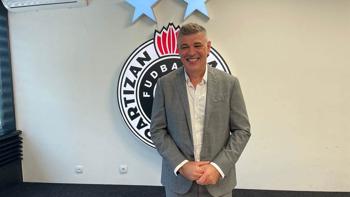 Savo Milošević konferencija (3).jpg