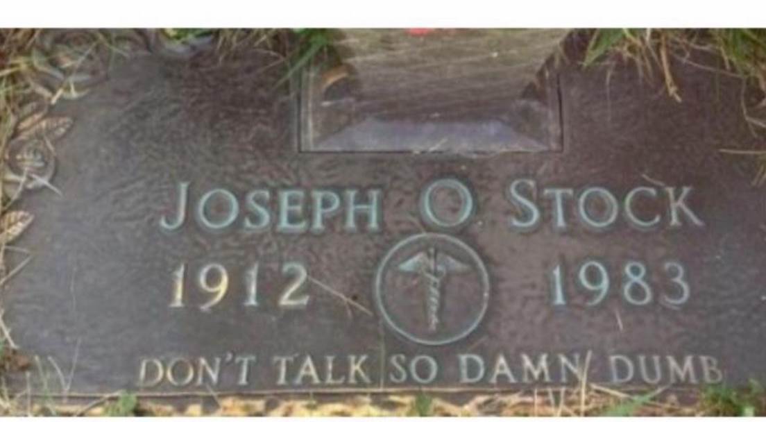 Urnebesni natpisi na spomenicima