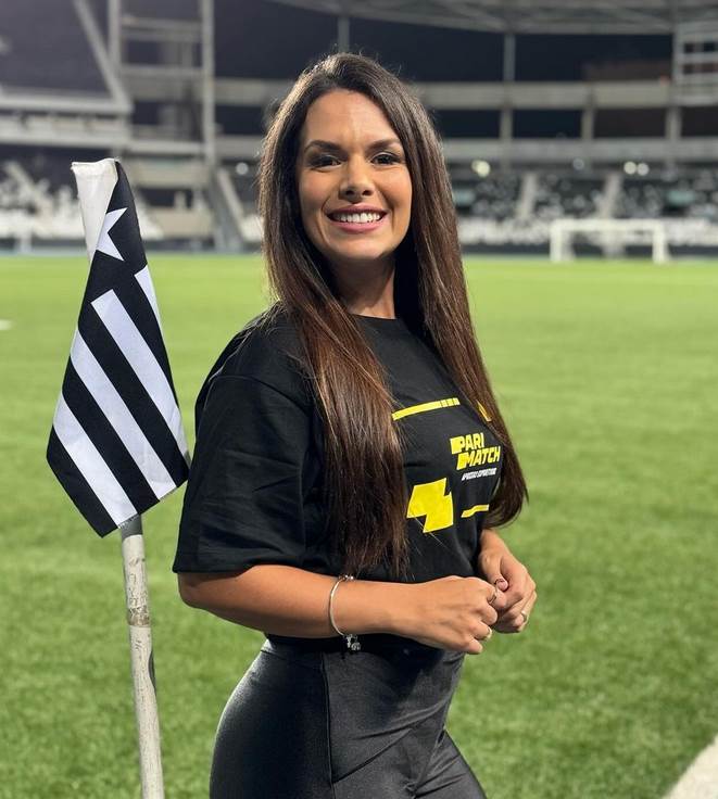 Kako danas izgleda lepa skupljačica loptica koja je opčinila Nadala