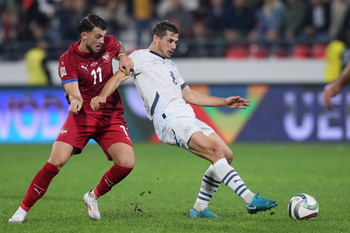 FSS zbog kazne UEFA objavio spisak zabranjenih stvari