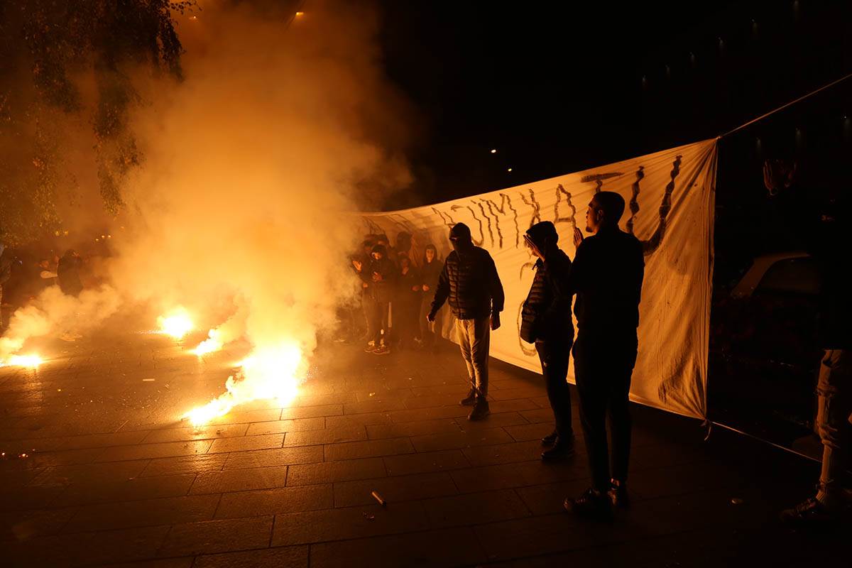 Novi Pazar protest navijača (5).jpg
