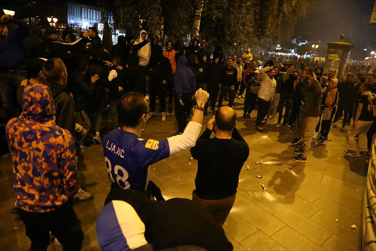 Novi Pazar protest navijača (9).jpg