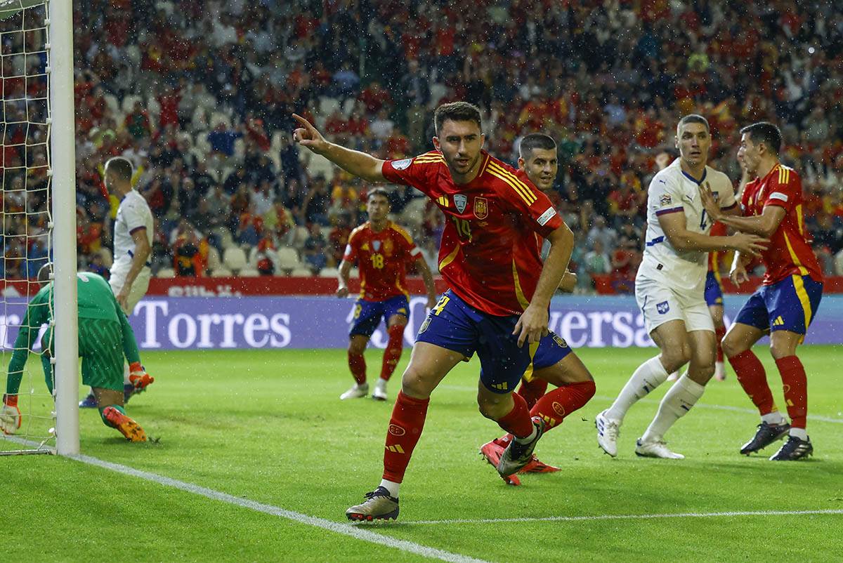 Dragan Stojković Piksi opsovao sudiju na Srbija - Španija