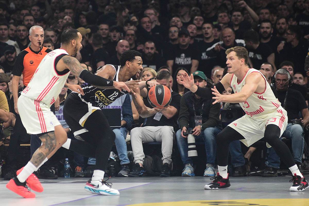 Partizan- Bajern (9).jpg